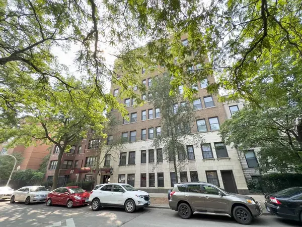 817 W Lakeside PL #501, Chicago, IL 60640