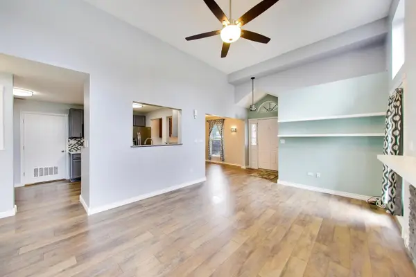 317 E Tall Oaks LN, Itasca, IL 60143
