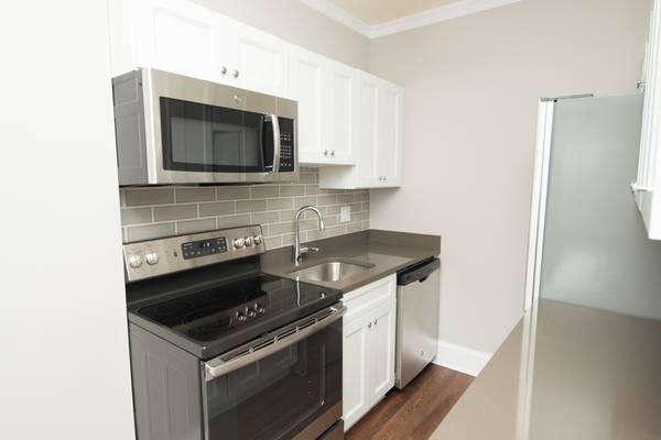 817 W Lakeside PL #510, Chicago, IL 60640