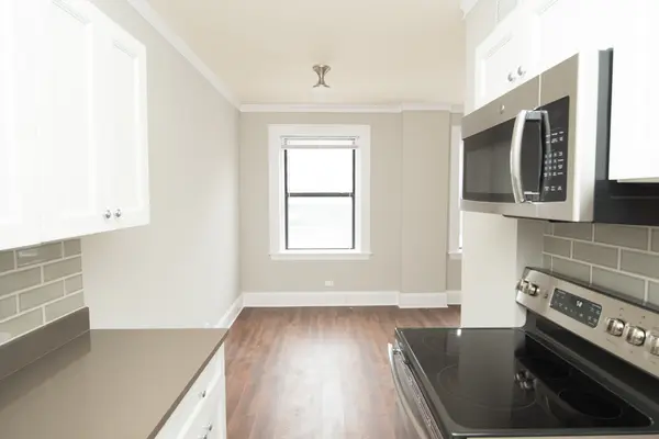 817 W Lakeside PL #510, Chicago, IL 60640