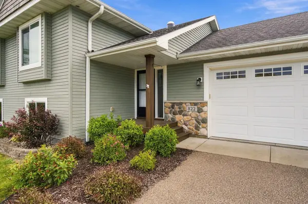 822 Deer PATH, Montgomery, MN 56069