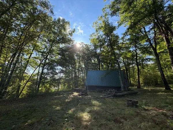 28416 Hardwood LN E, Brook Park, MN 55007