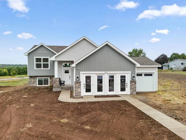 1801 Lincoln AVE, Saint Paul Park, MN 55071