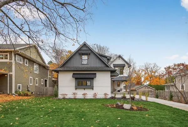 641 Park ST E, Wayzata, MN 55391