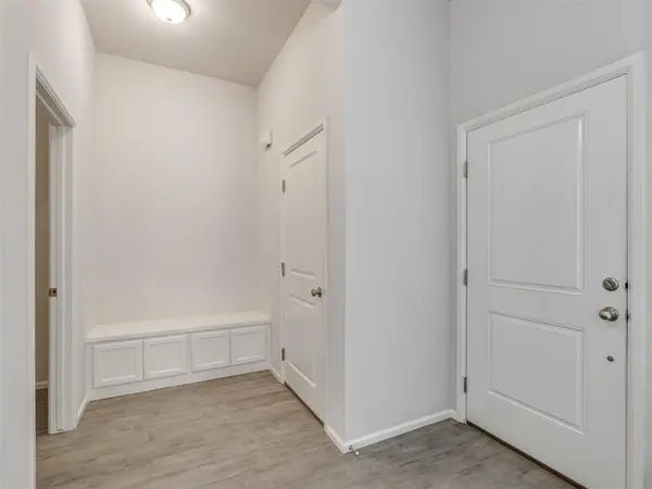 241 Vista DR, Yukon, OK 73099