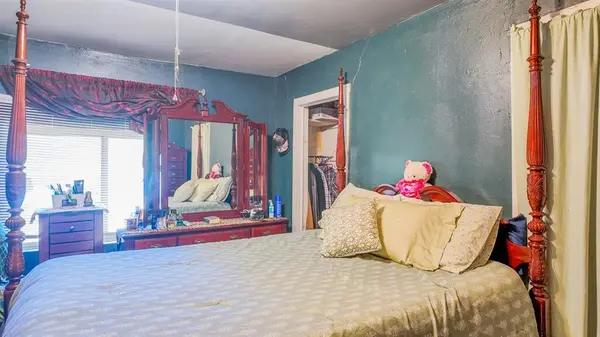 1735 NW 1st ST, Oklahoma City, OK 73106