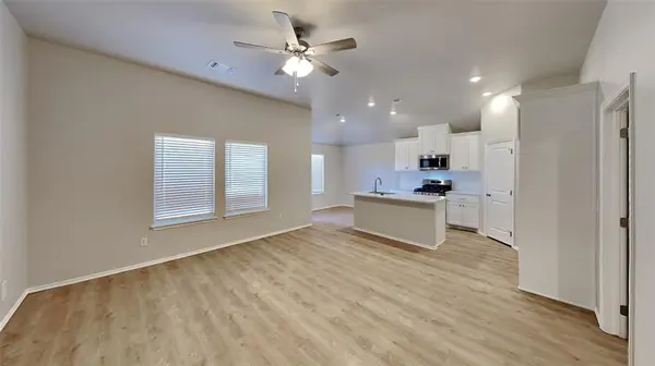 12709 Cortona TER, Yukon, OK 73099