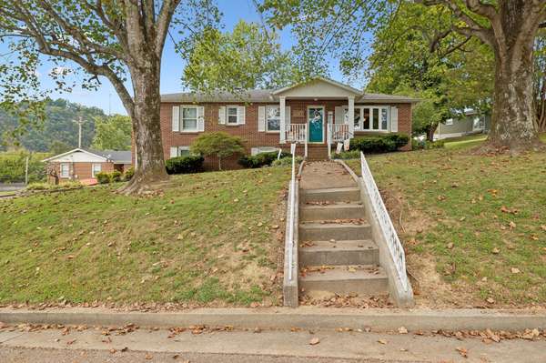 107 Elm St, Carthage, TN 37030