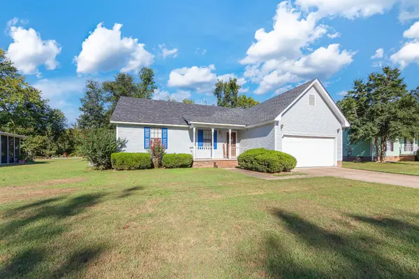 227 Buttonwood Dr, Jackson, TN 38305