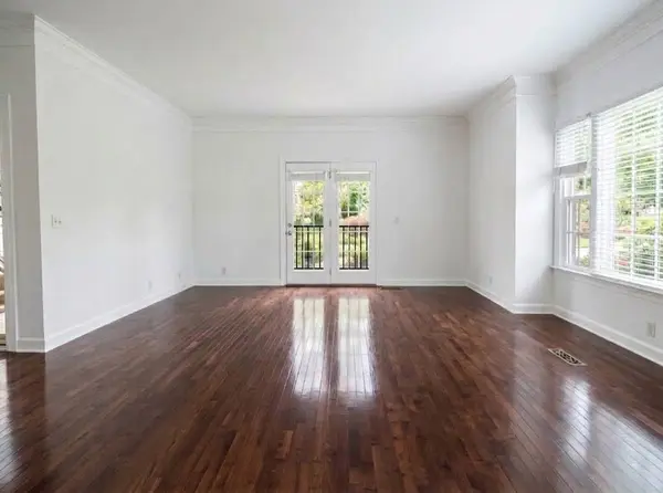4202 Harding Rd #103, Nashville, TN 37205