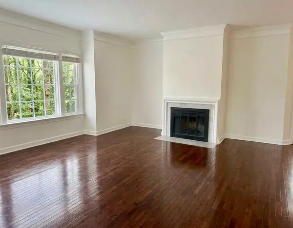 4202 Harding Rd #103, Nashville, TN 37205