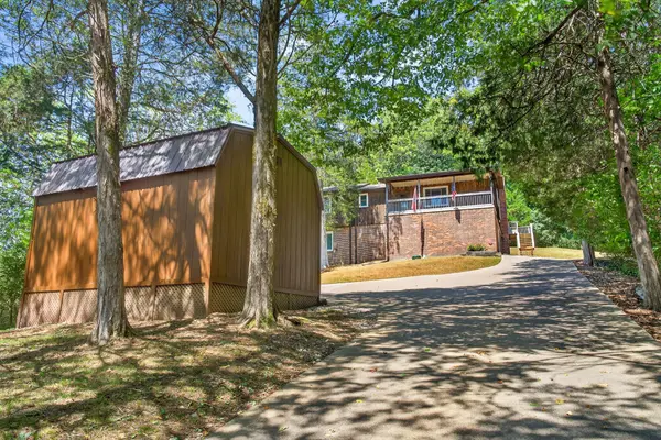 3390 Tyree Springs Rd, Hendersonville, TN 37075