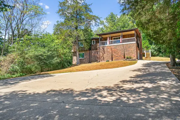 3390 Tyree Springs Rd, Hendersonville, TN 37075