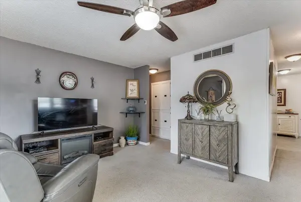 10 Argon Dr, Goddard, KS 67052