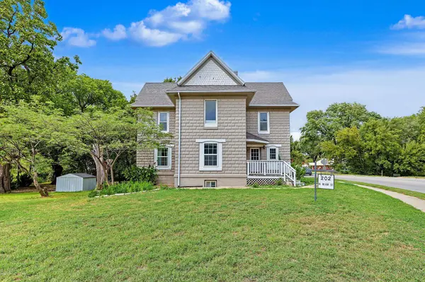 202 W Blair, Mulvane, KS 67110