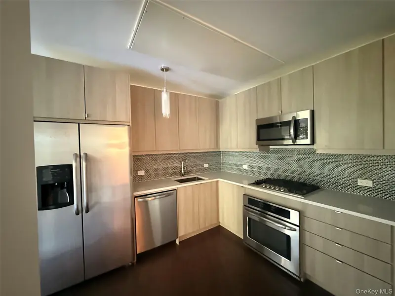 250 S Central Park AVE #3L, Hartsdale, NY 10530