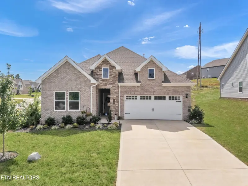 510 Sugar Maple Tr, Lenoir City, TN 37771