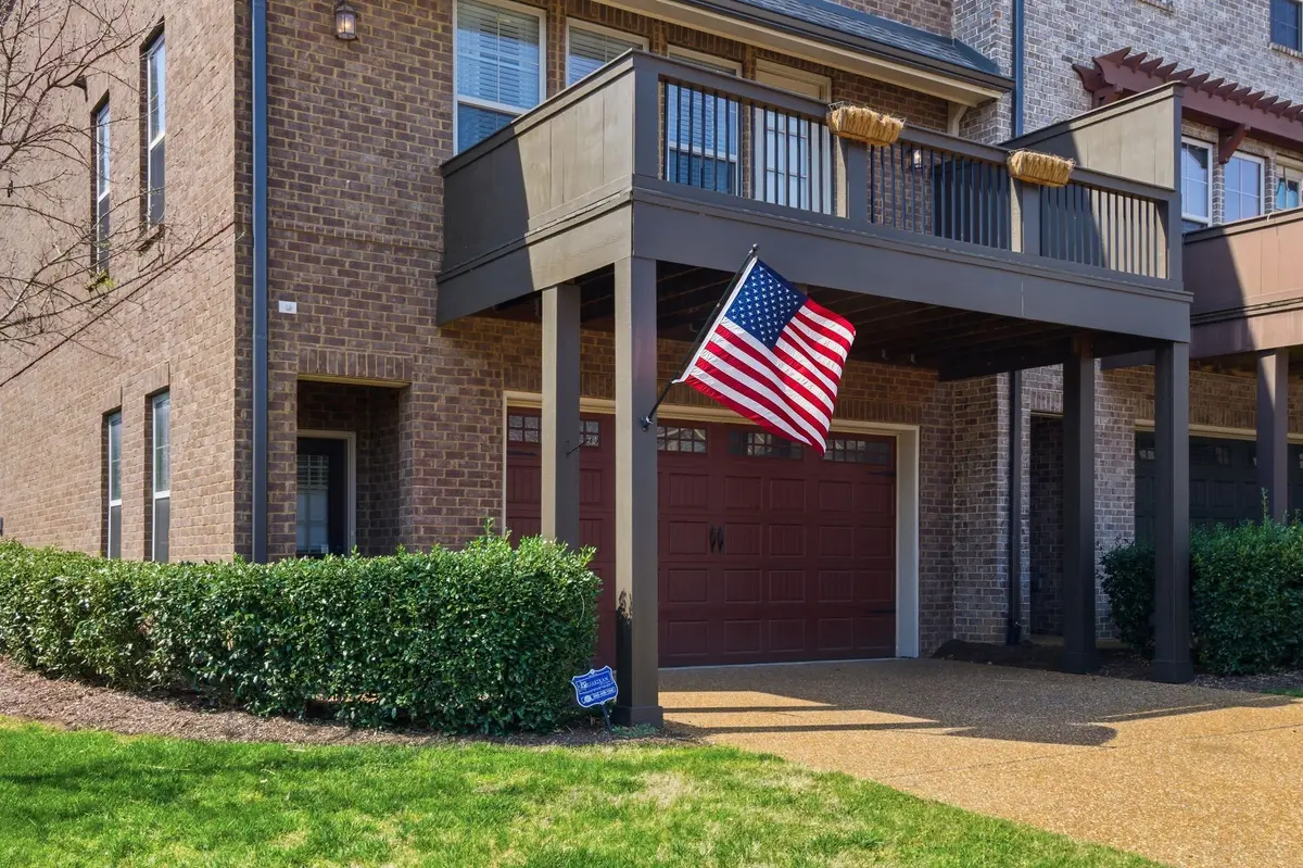 1106 Smokewood Way, Nashville, TN 37221