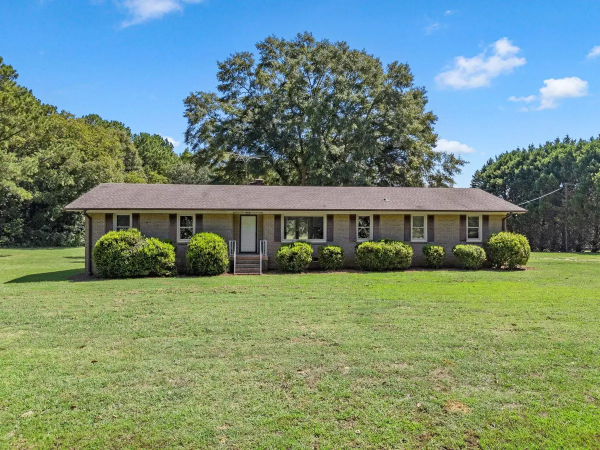 109 Lanford RD, Enoree, SC 29335