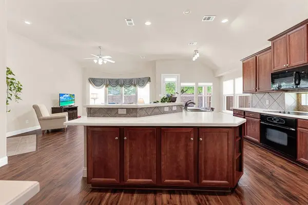 5724 New Castle Drive, Richardson, TX 75082