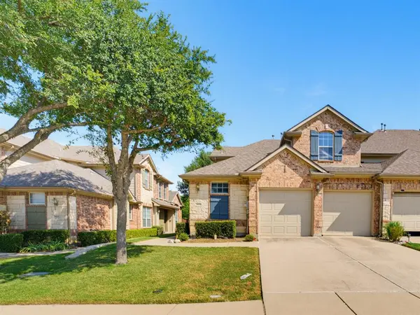 1833 Brookview Drive, Carrollton, TX 75007