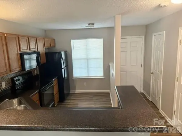 3139 Falling Rock CT, Charlotte, NC 28213