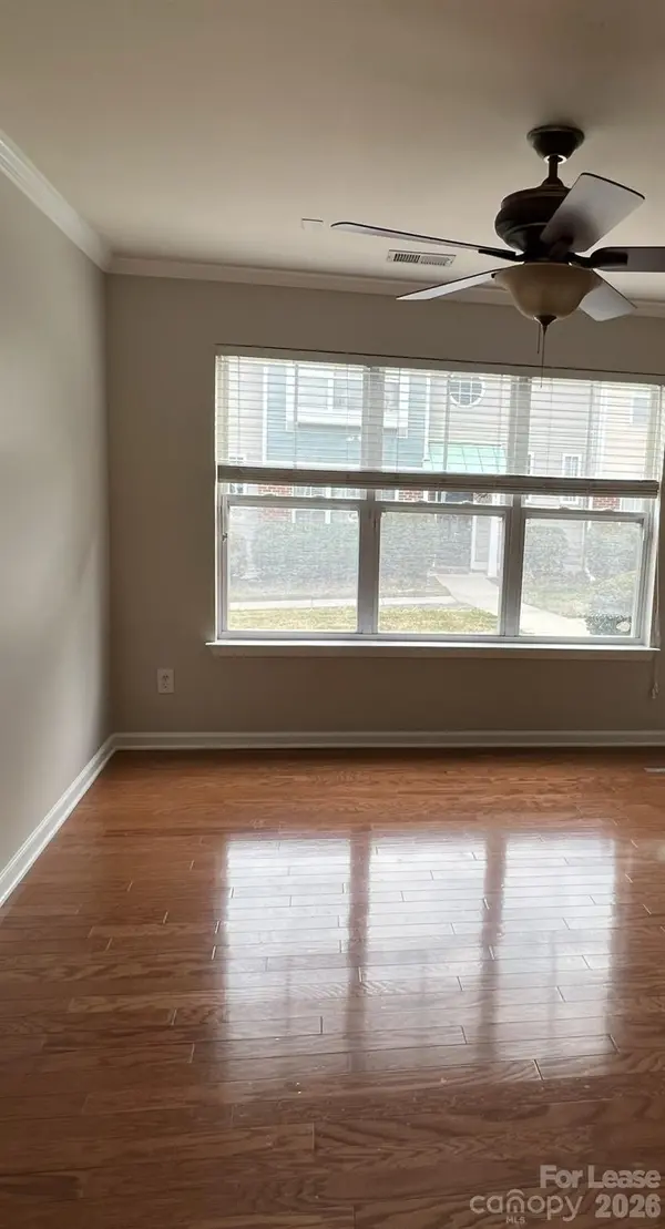 3361 Weston ST, Charlotte, NC 28209