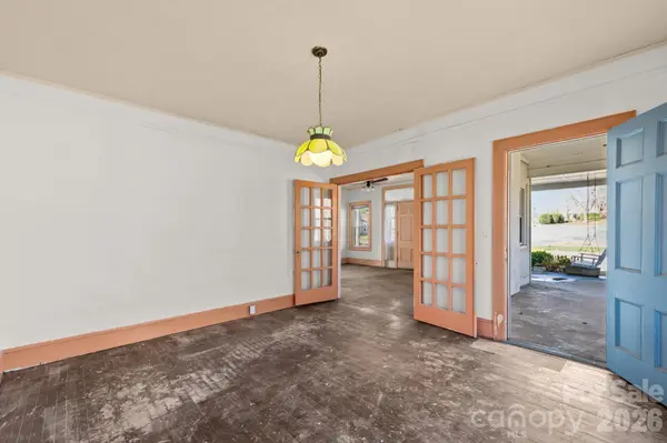 1011 Ashe AVE NW, Lenoir, NC 28645