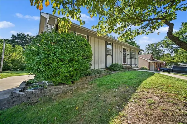 6611 N Agnes AVE, Gladstone, MO 64119