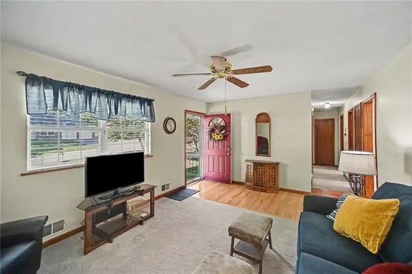 6611 N Agnes AVE, Gladstone, MO 64119