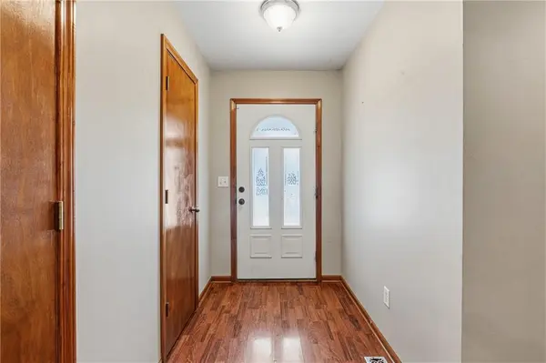 981 Owl Creek Pkwy, Odessa, MO 64076