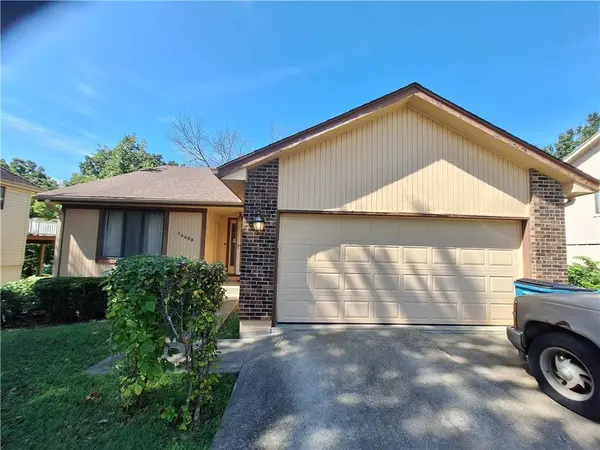 14408 St Andrews DR, Grandview, MO 64030
