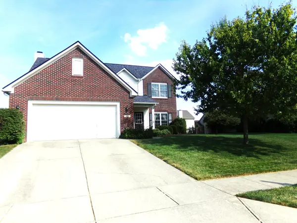 1091 Scarlet Quarry CIR, Avon, IN 46123