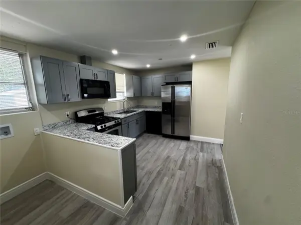 1610 CREST AVE, Leesburg, FL 34748