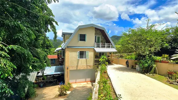 773 st. BARRANCAS, Barranquitas, PR 00794