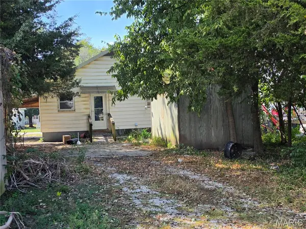 617 Park ST, Hillsboro, IL 62049