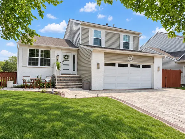 1423 PIONEER CT, Waukegan, IL 60085