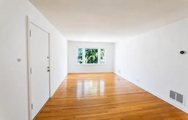 10518 S Artesian AVE #2S, Chicago, IL 60655