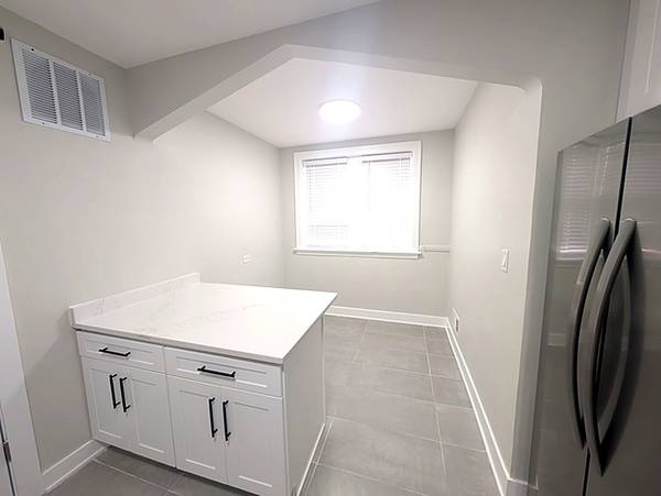5801 N Richmond ST #1E, Chicago, IL 60659