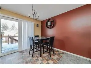 249 Strese LN, Apple Valley, MN 55124