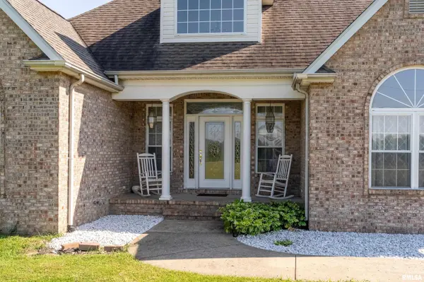 1504 SYCAMORE RD, Carterville, IL 62918