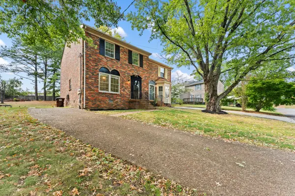 206 Woodmaker Ct, Nashville, TN 37214