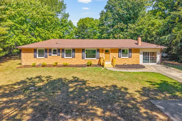 3651 Oakwood Rd, Woodlawn, TN 37191