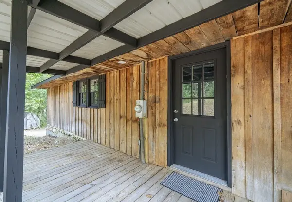 1317 Shawnettee Rd, Collinwood, TN 38450