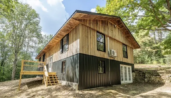 1317 Shawnettee Rd, Collinwood, TN 38450