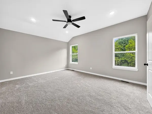 585 Bailiwick DR, Rogersville, MO 65742