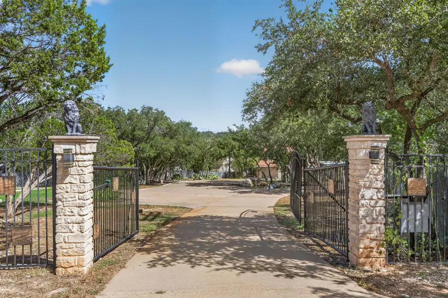 3405 Bee Creek RD, Spicewood, TX 78669