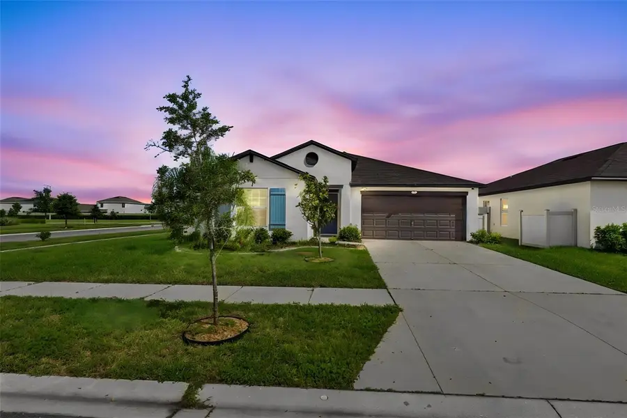 5404 BLUE AZURE DR, Wimauma, FL 33598