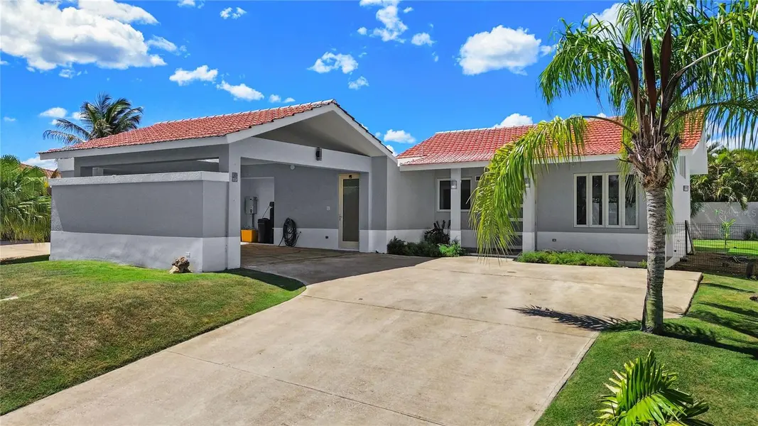 272 CAMINO  DE GUAYACAN, Dorado, PR 00646
