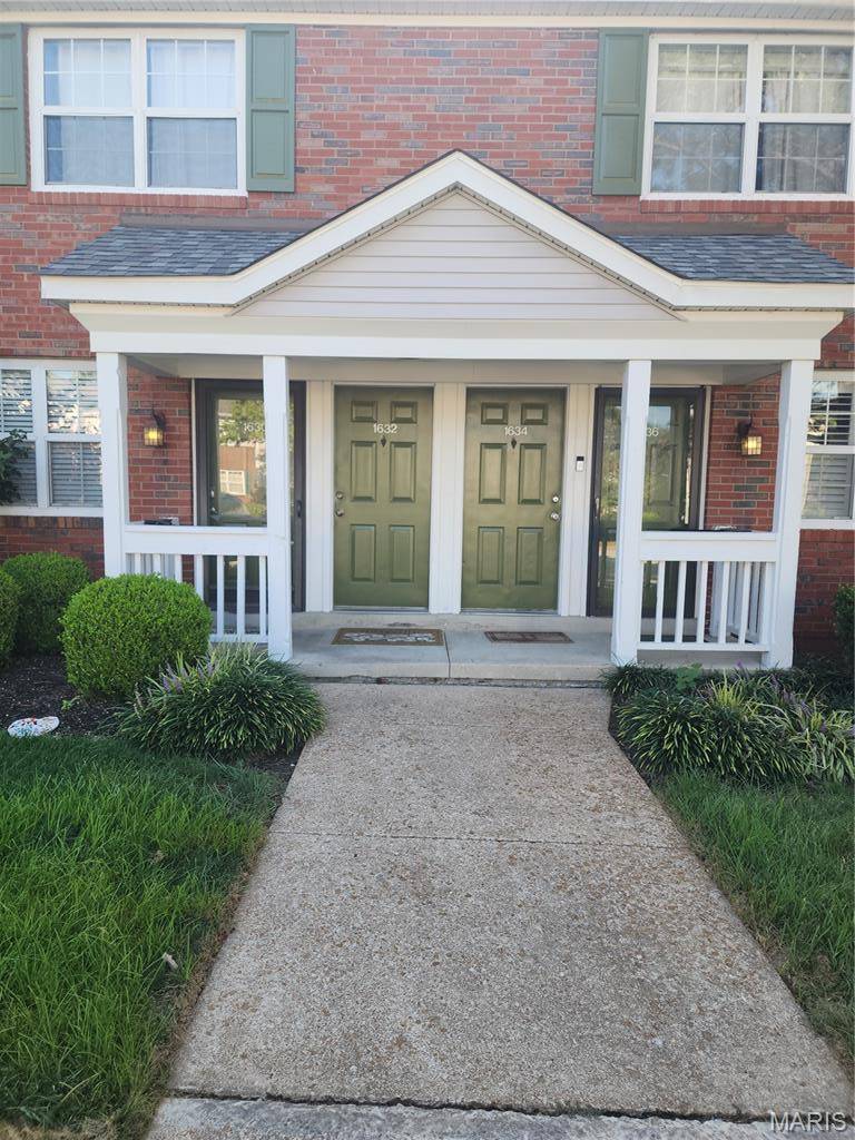 1630 Thrush TER #1630, Brentwood, MO 63144